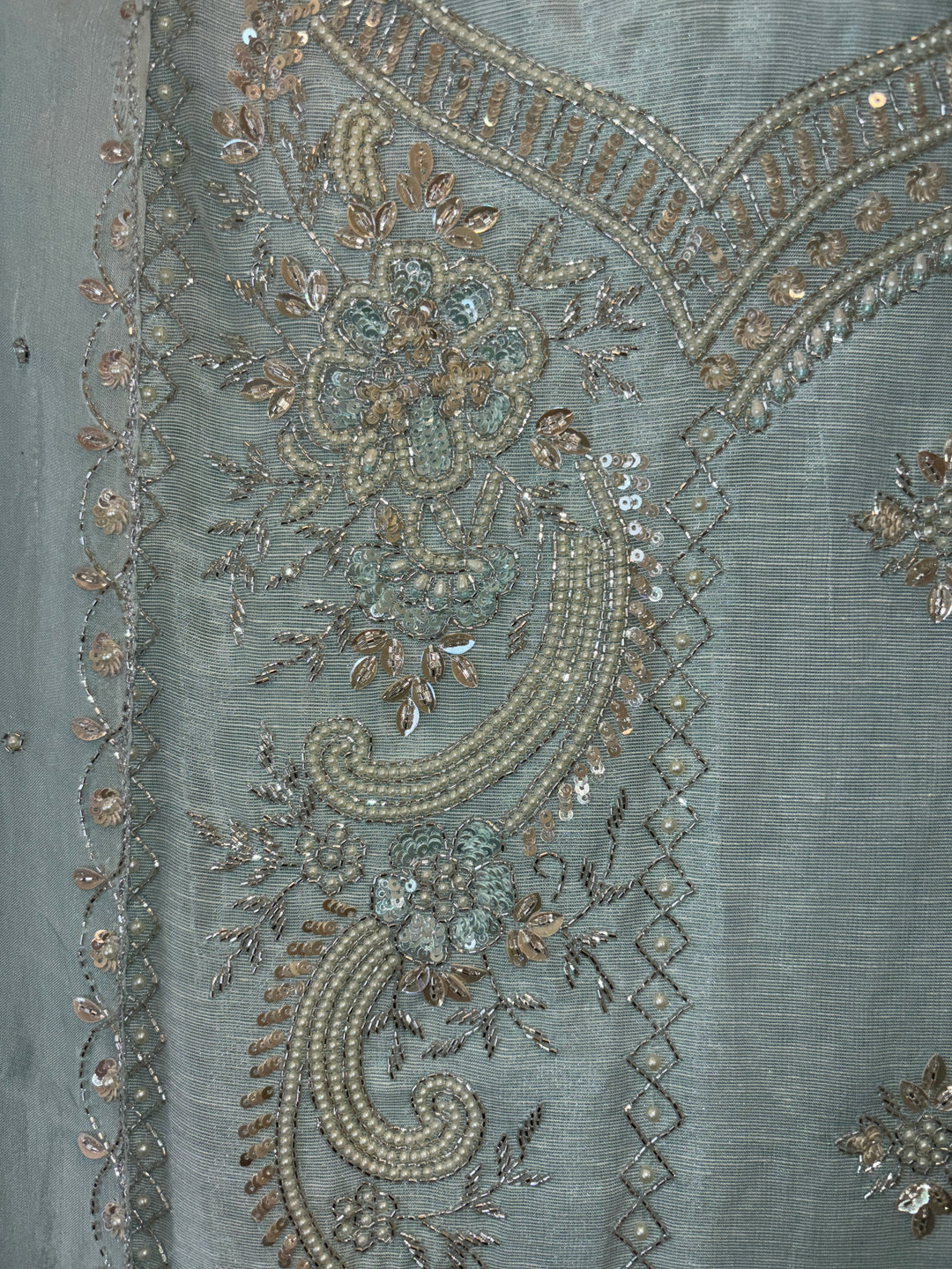 Reha – Pearl Handworked Tissue Linen Suit