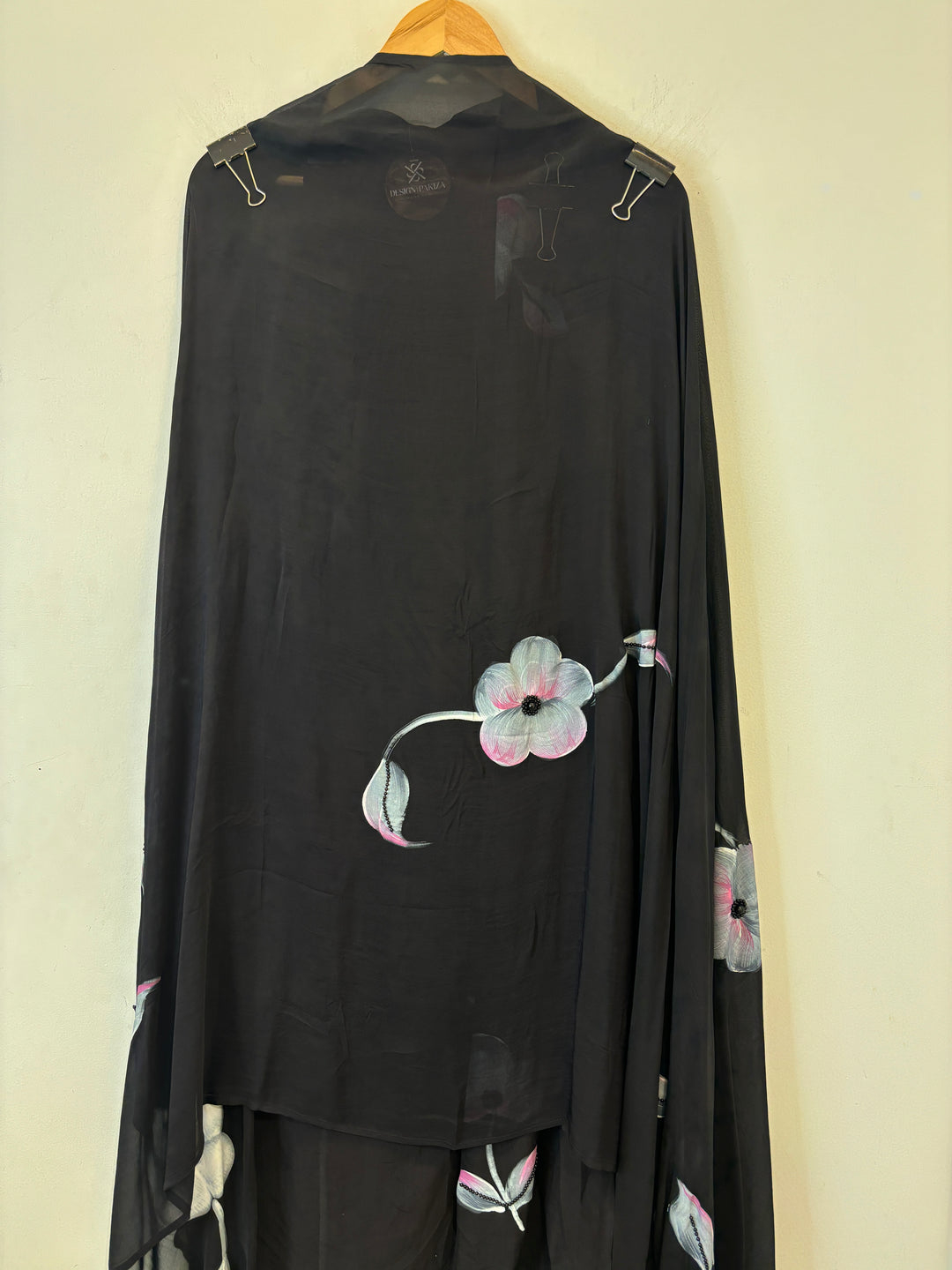 Noorain – Handpainted Organza Suit