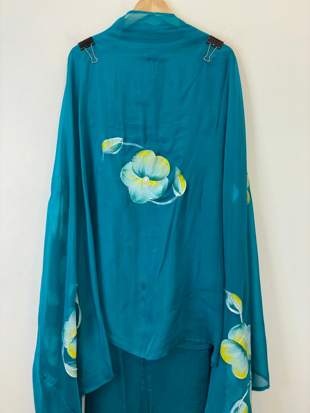 Noorain – Handpainted Organza Suit