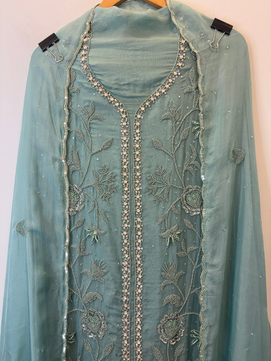 Nureh – Beaded Tissue Suit with Sequin Scalping