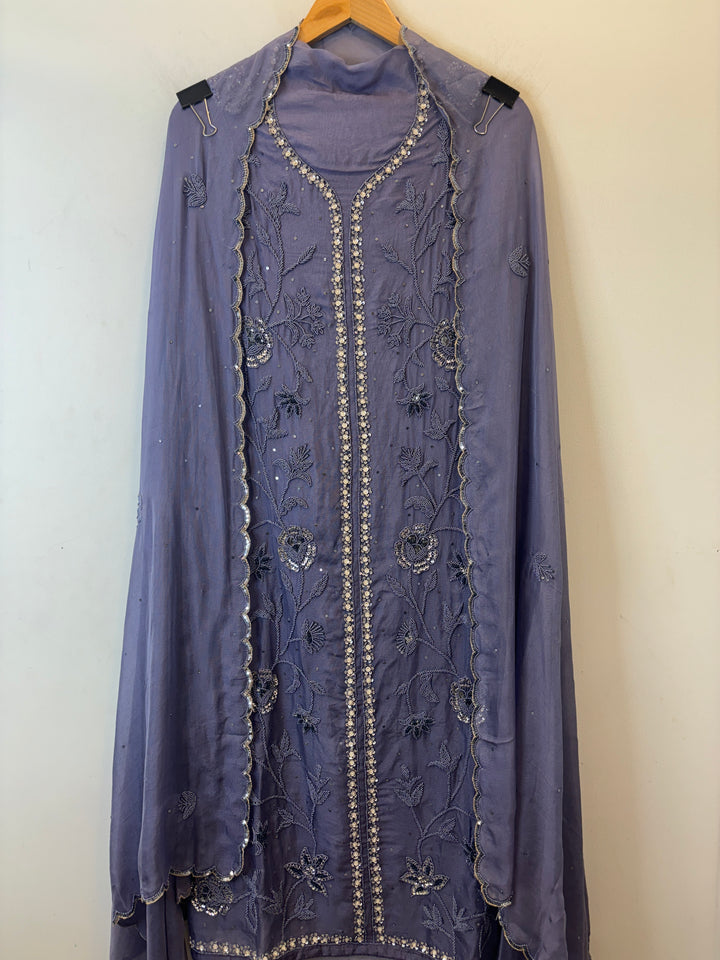 Nureh – Beaded Tissue Suit with Sequin Scalping