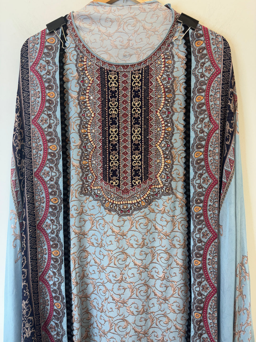 Amaana – Printed Crepe Suit
