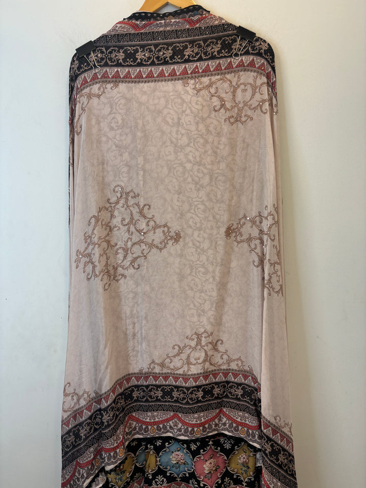 Amaana – Printed Crepe Suit