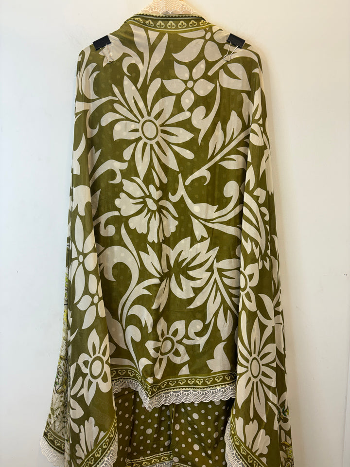Maiza – Polka Dot Crepe Suit with Printed Dupatta
