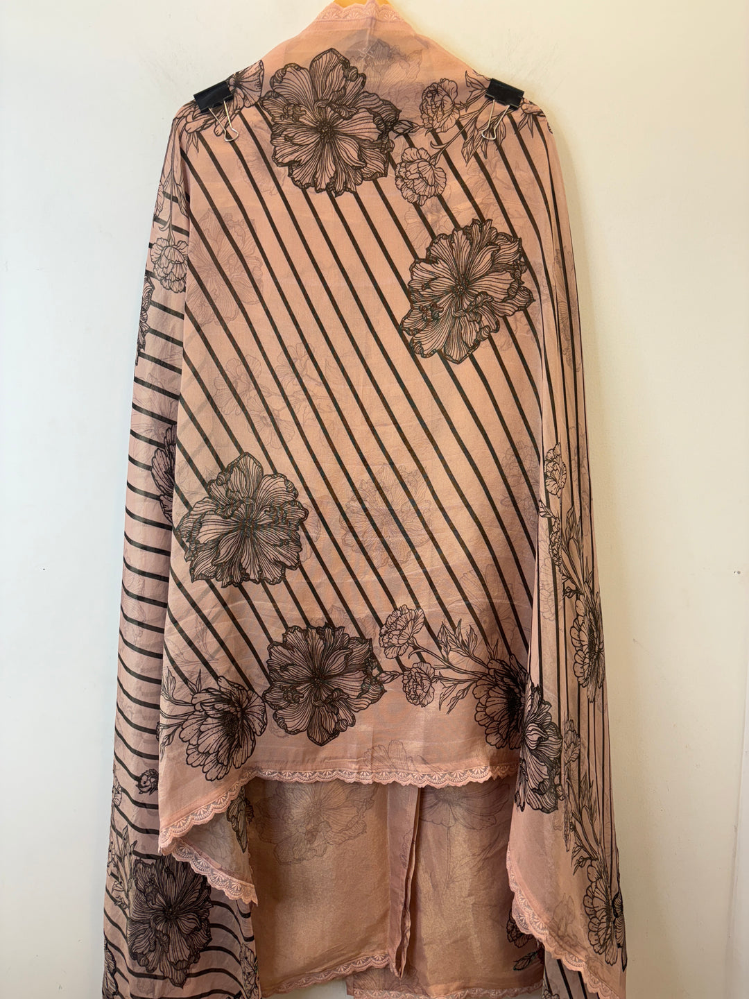 Raniya – Printed Tissue Suit with Embroidery Highlights