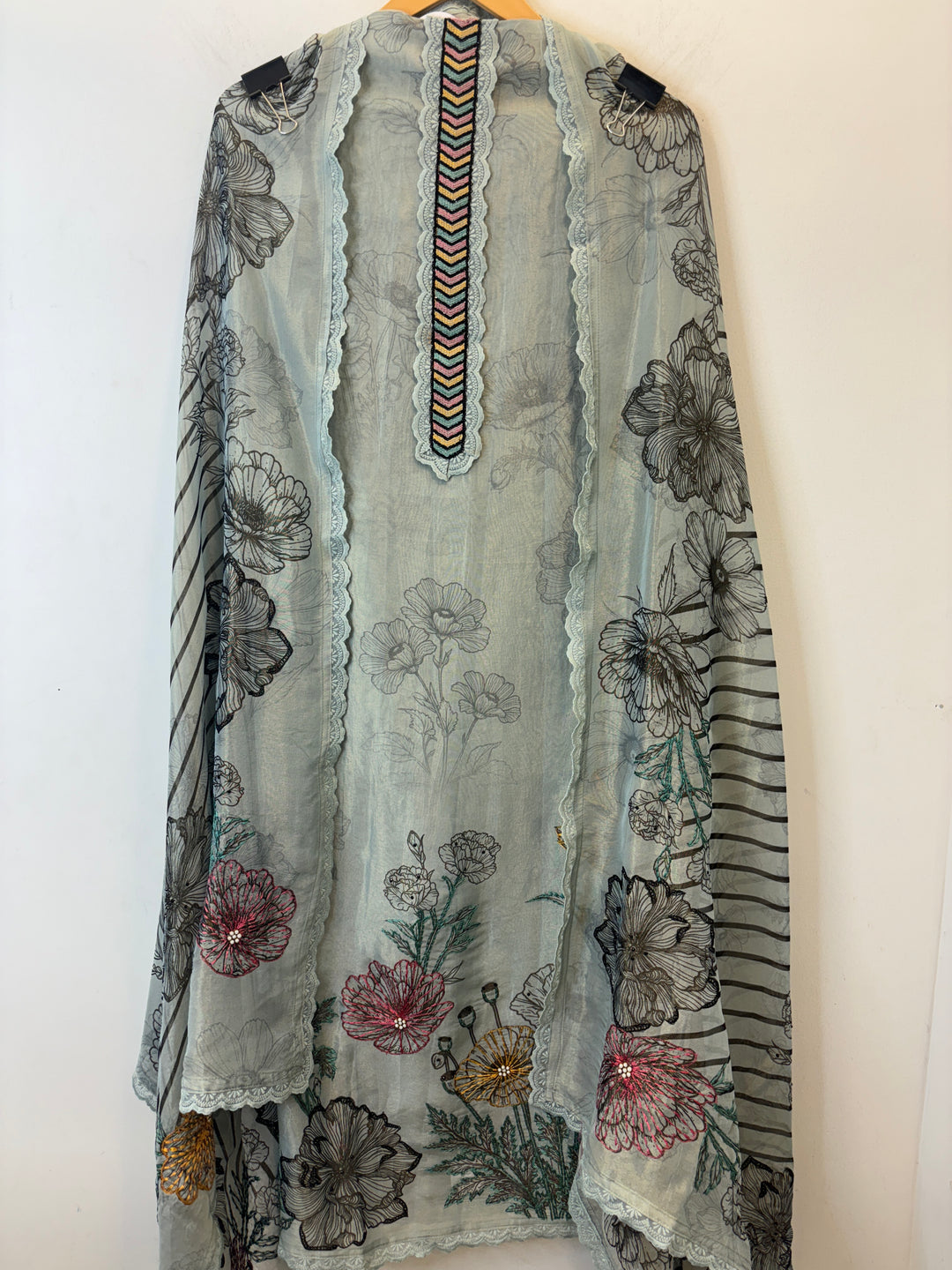 Raniya – Printed Tissue Suit with Embroidery Highlights