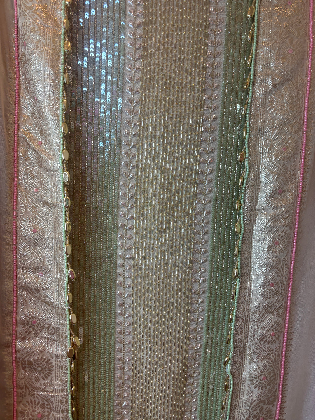 Aarisha – Shimmer Tissue Cutdana &amp; Mirror Work Ensemble