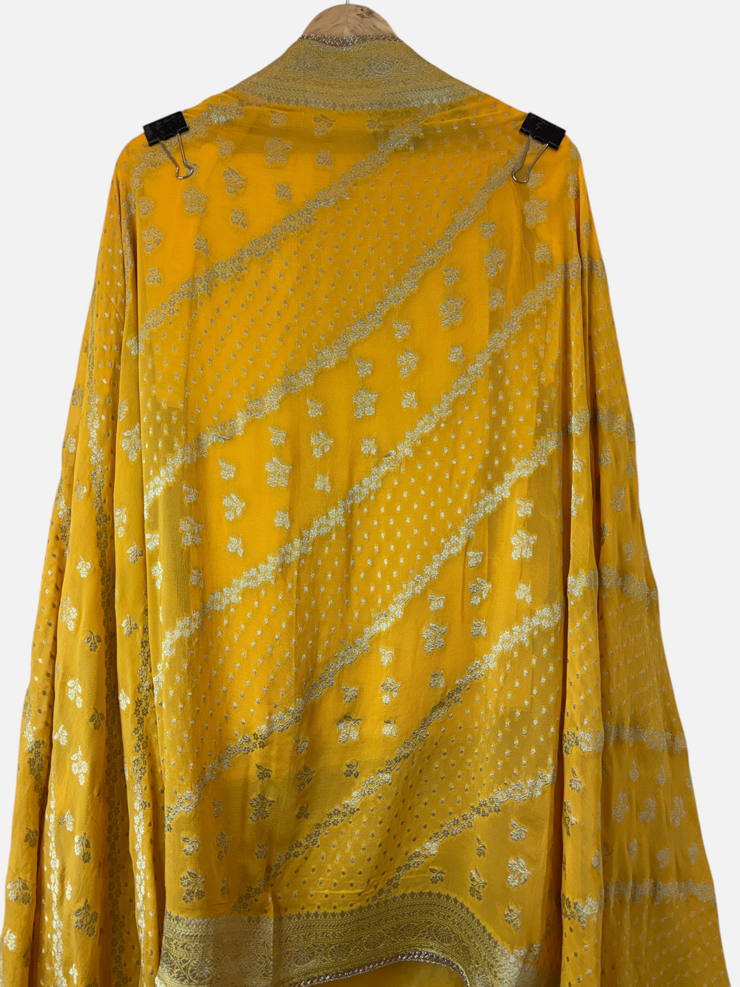 Design by Pakiza yellow khadi georgette dupatta with intricate gold Banarasi woven patterns and delicate lace trim.