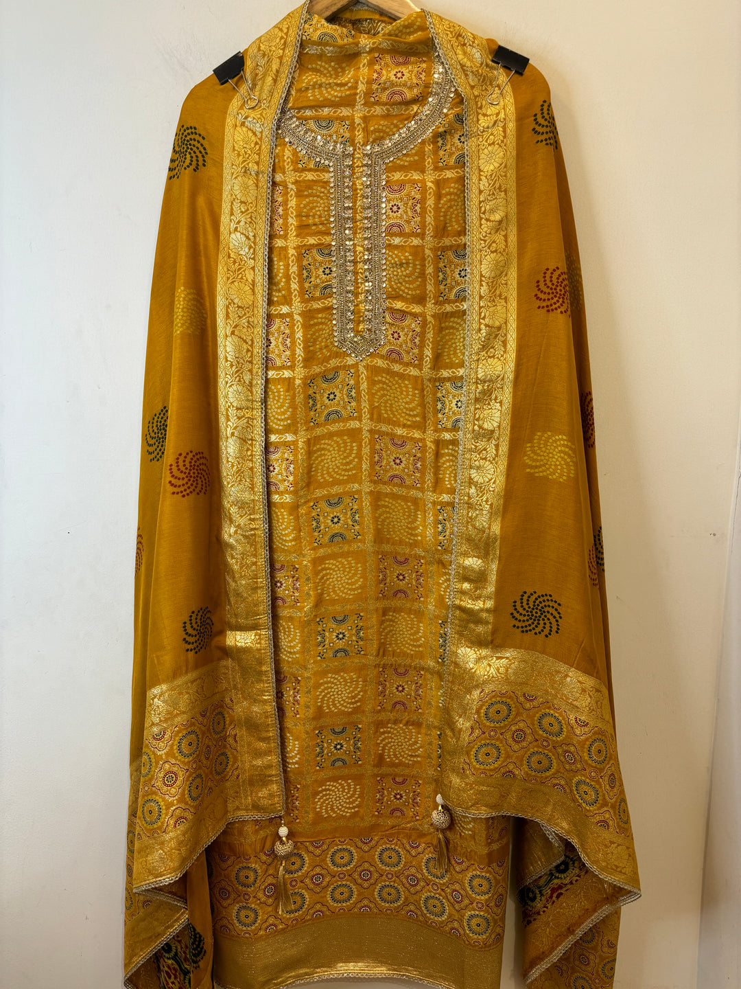 Hira – Bandhani Gharchola Dola Silk Suit
