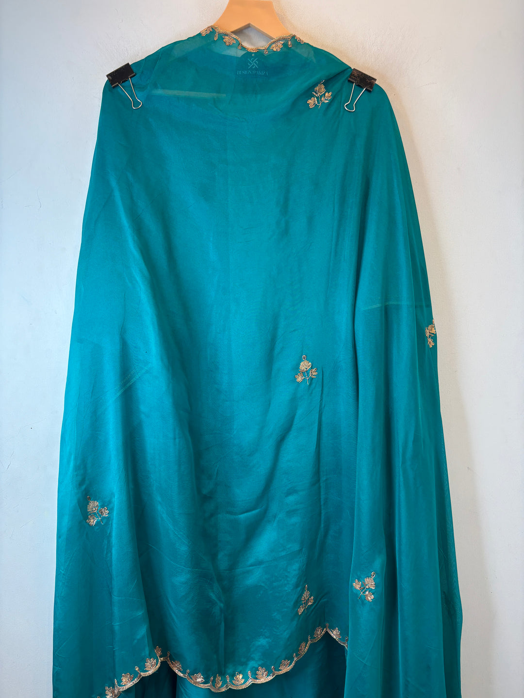 Zareena – Silk Organza Zardozi &amp; Dabka Embroidered Ensemble DBPJAM01