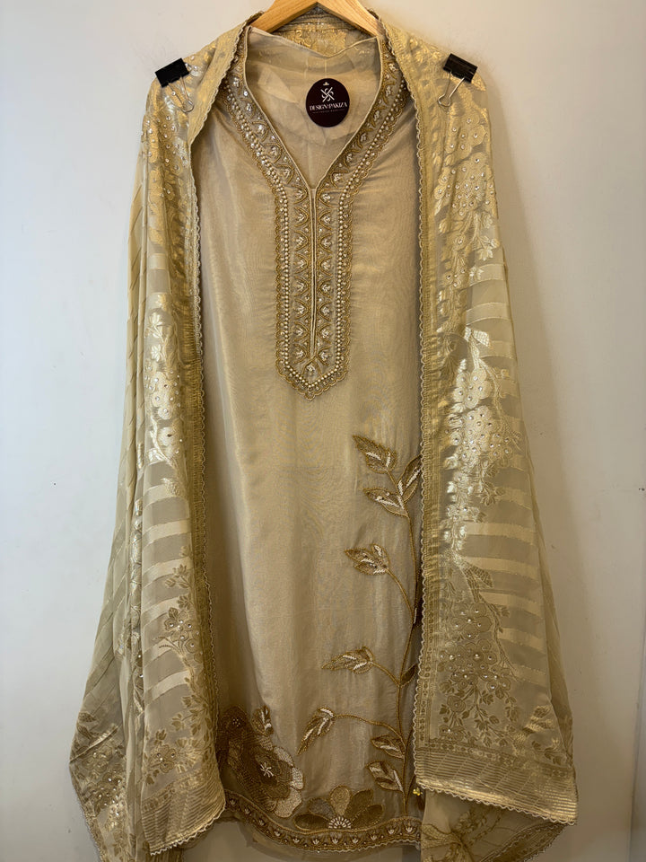 Alara – Tissue Suit with Banarasi Organza Dupatta