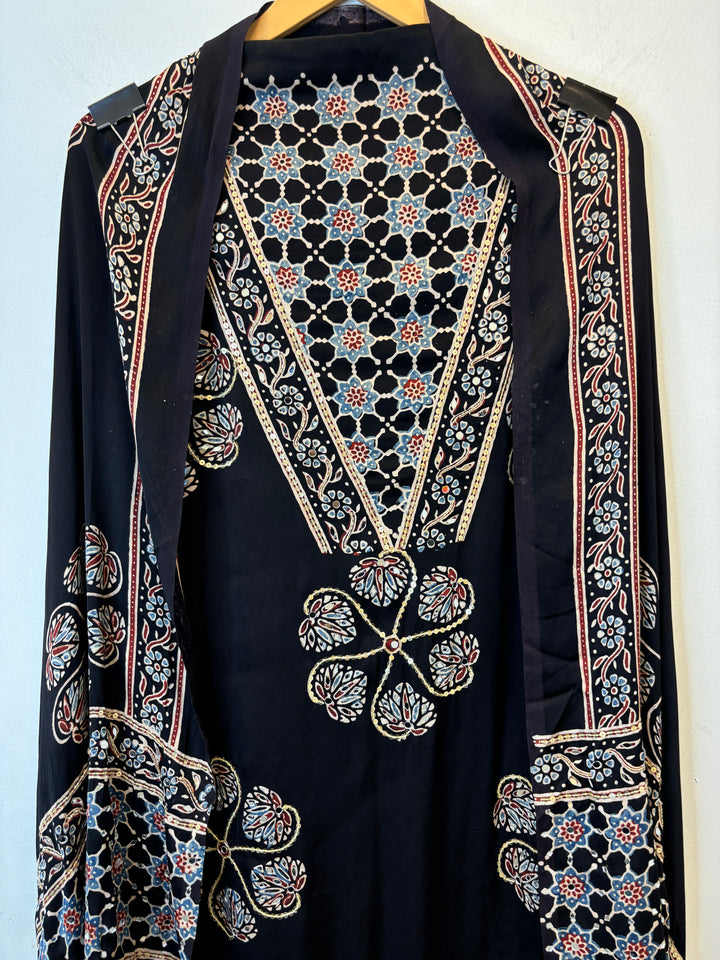 Nabeer – Ajrak Print Modal Silk Set