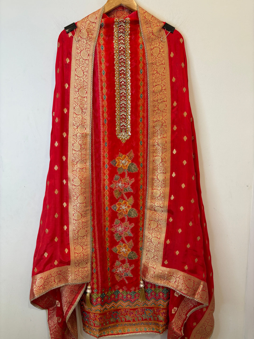 Zimal – Banarasi Organza &amp; Silk Suit