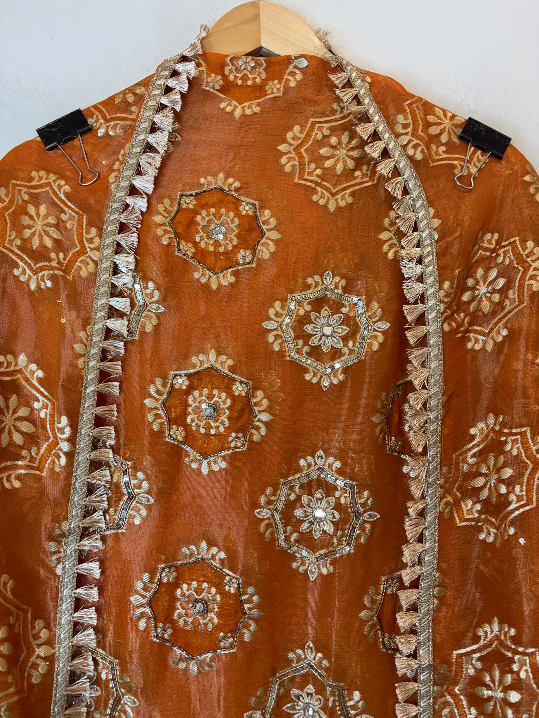 Inara – Tissue Jacquard Dabka Handwork Suit DBPRAJ02