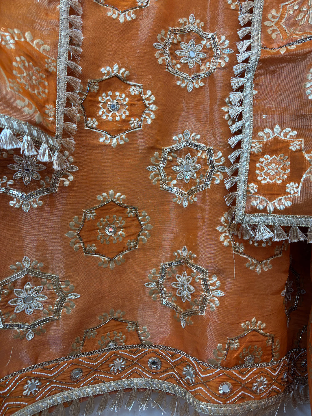 Inara – Tissue Jacquard Dabka Handwork Suit DBPRAJ02