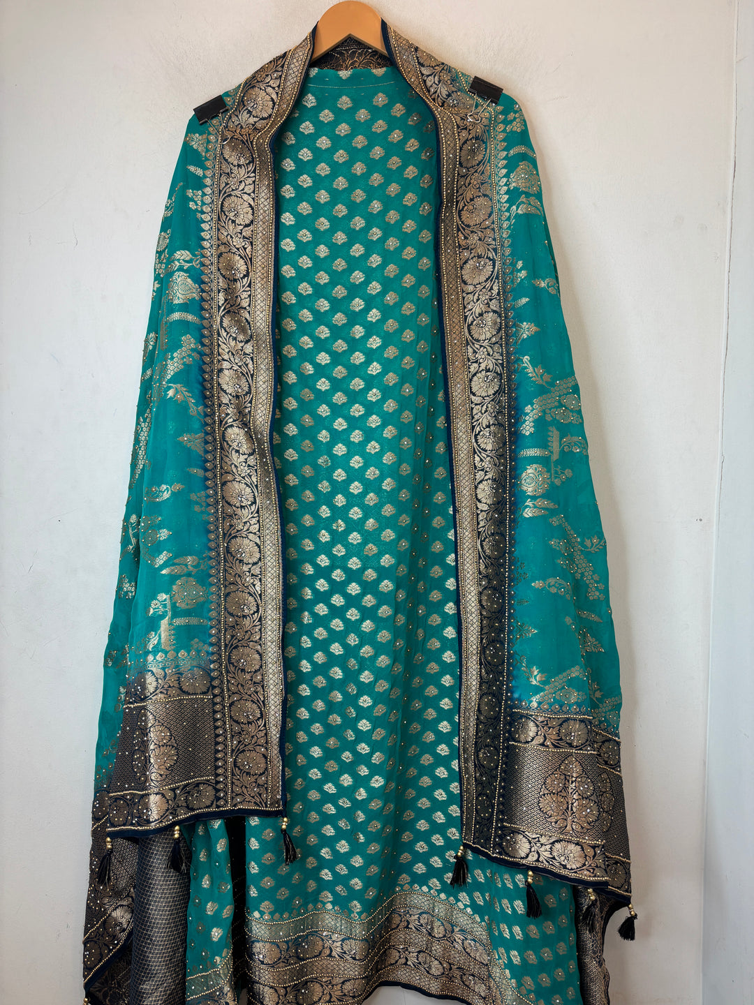 Meher – Pure Khadi Georgette Suit DBPMN133