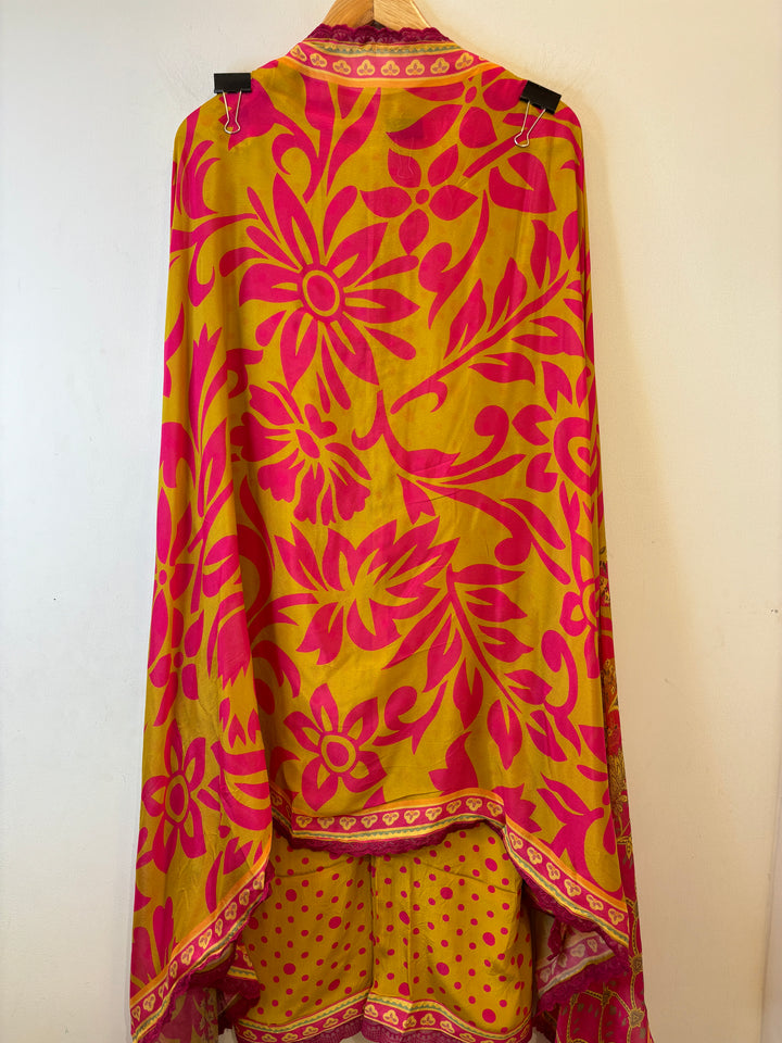Arwa – Polka Dot Crepe Suit with Printed Dupatta