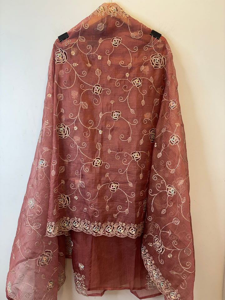 Sehrish – Crushed Tissue Suit with Laser Cut Ghera