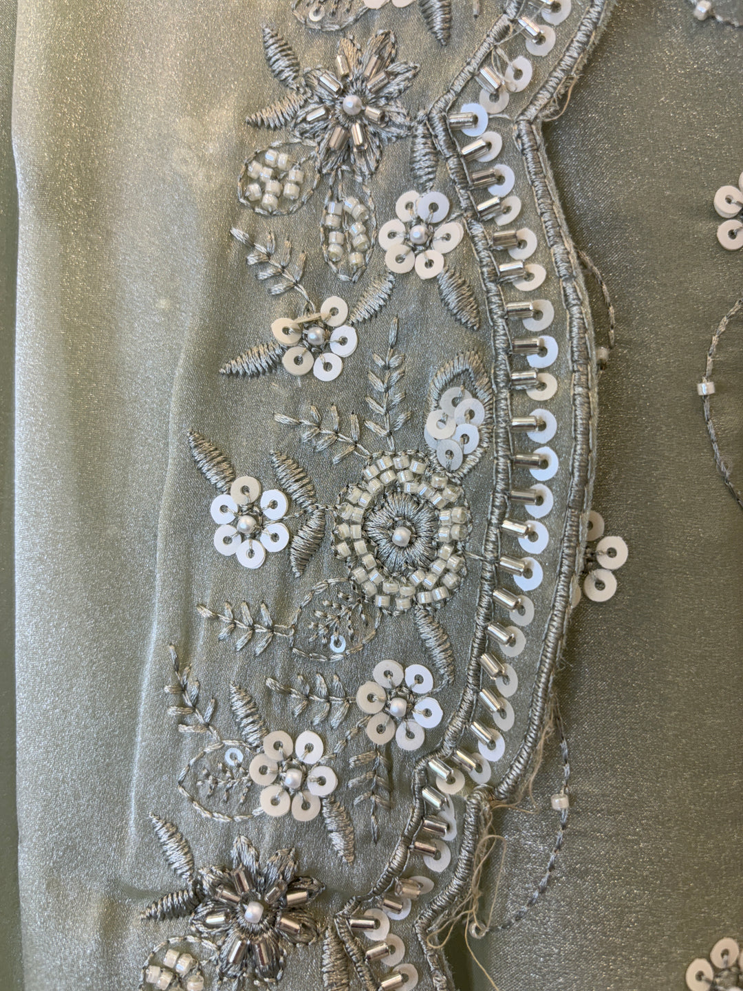 Eira – Glass Organza Thread &amp; Handwork Suit