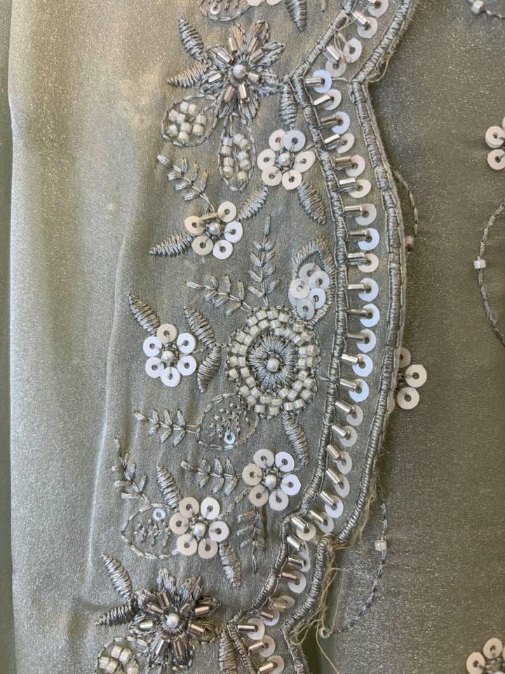 Eira – Glass Organza Thread &amp; Handwork Suit