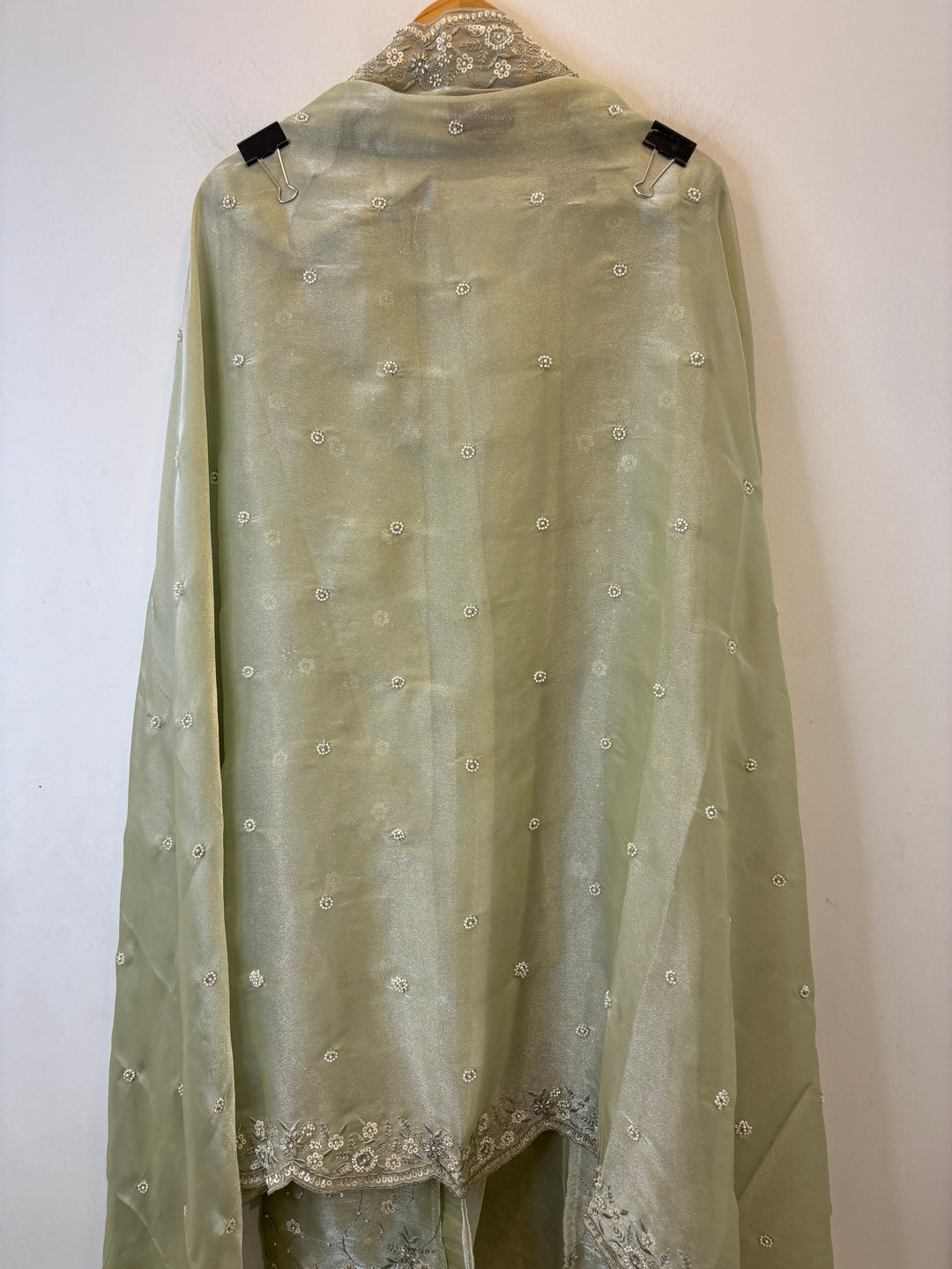 Eira – Glass Organza Thread &amp; Handwork Suit