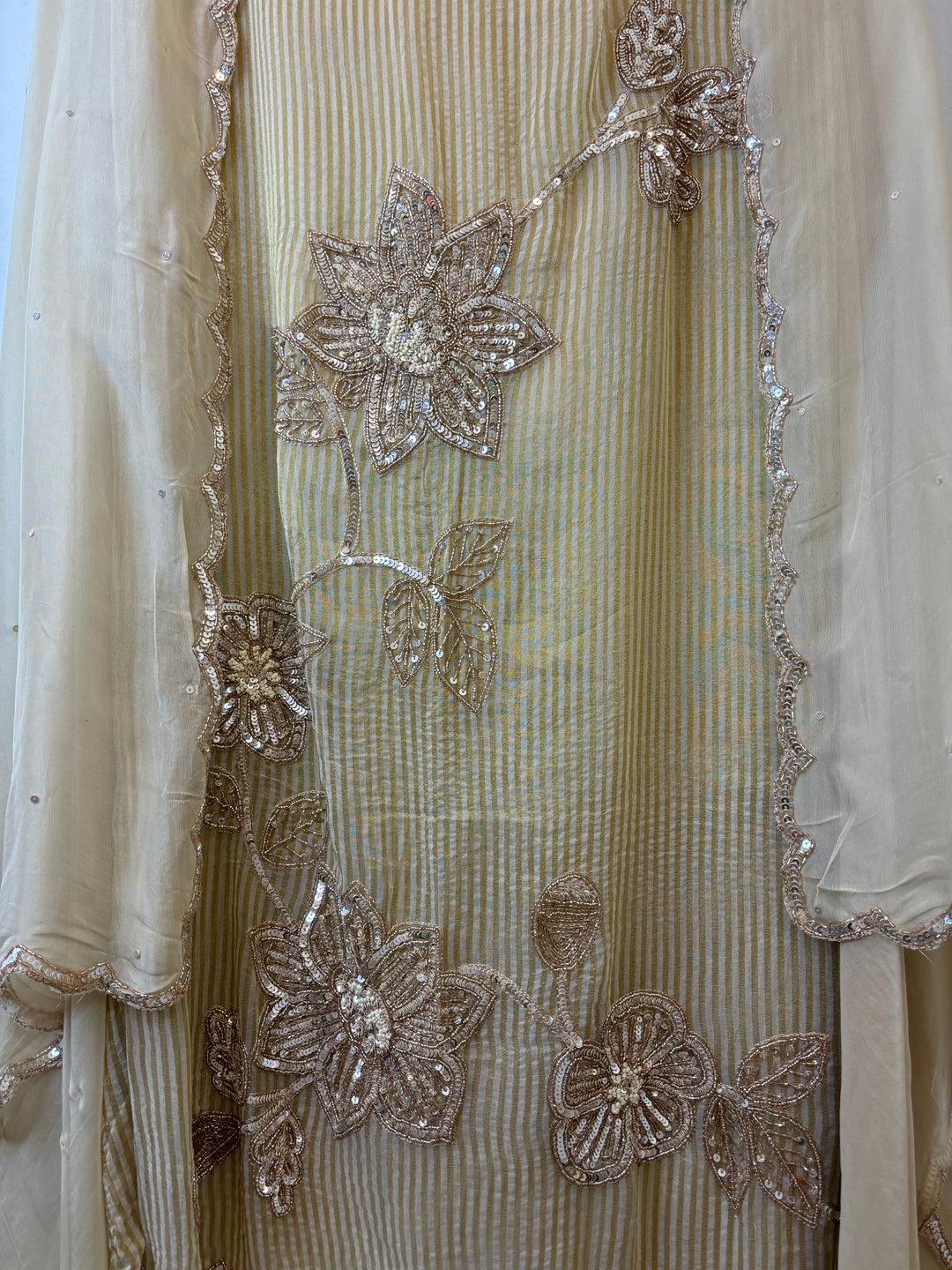 Handwork Tissue Golden Stripes Suit