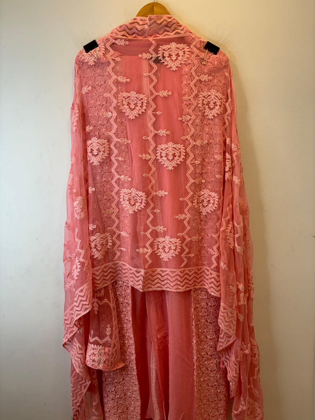Nureh – Georgette Embroidered Suit