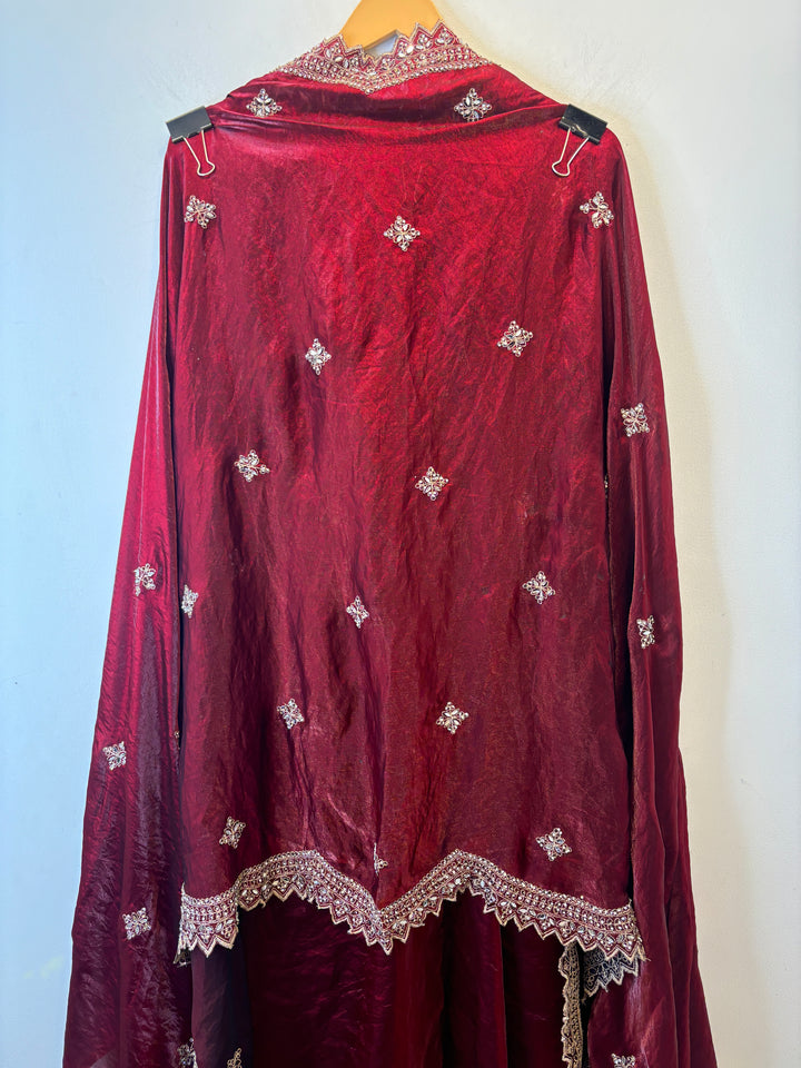 Nayara – Glass Organza Zari Mirror Suit