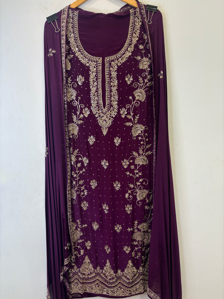 Zareen – Crepe Dabka Embroidered Suit