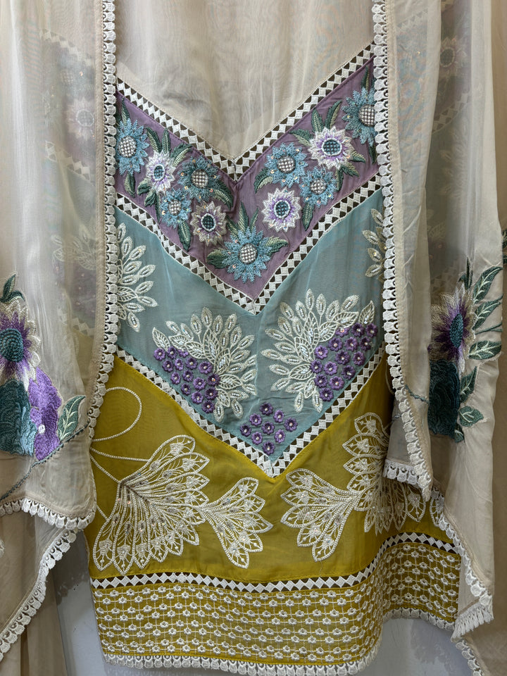 Zimal – Organza Embroidered Suit