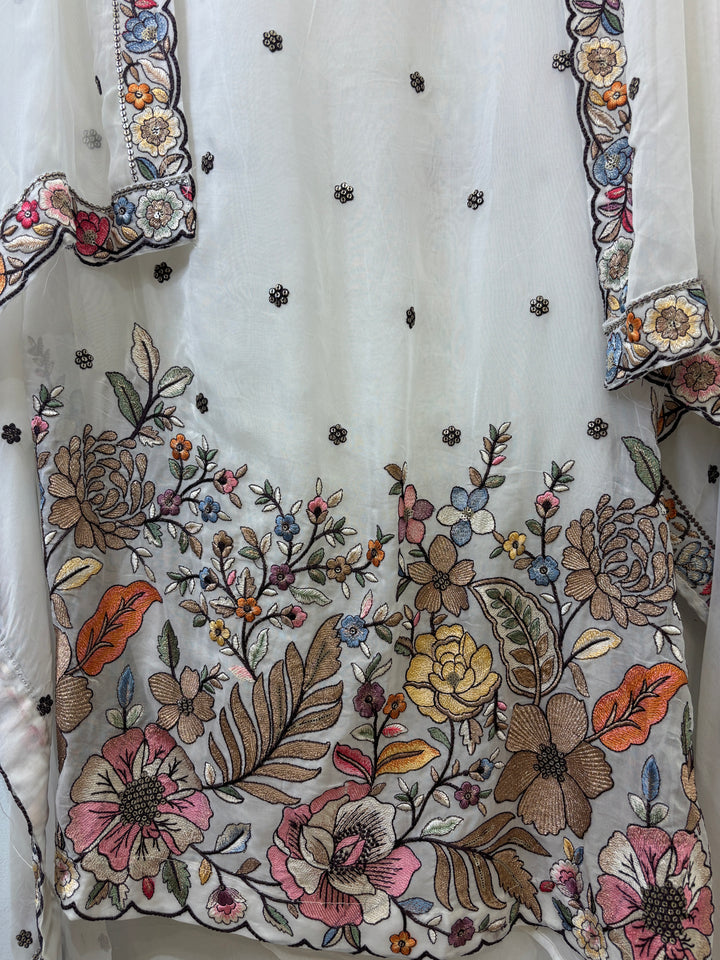 Siyara – Organza Suit with Heavy Embroidery