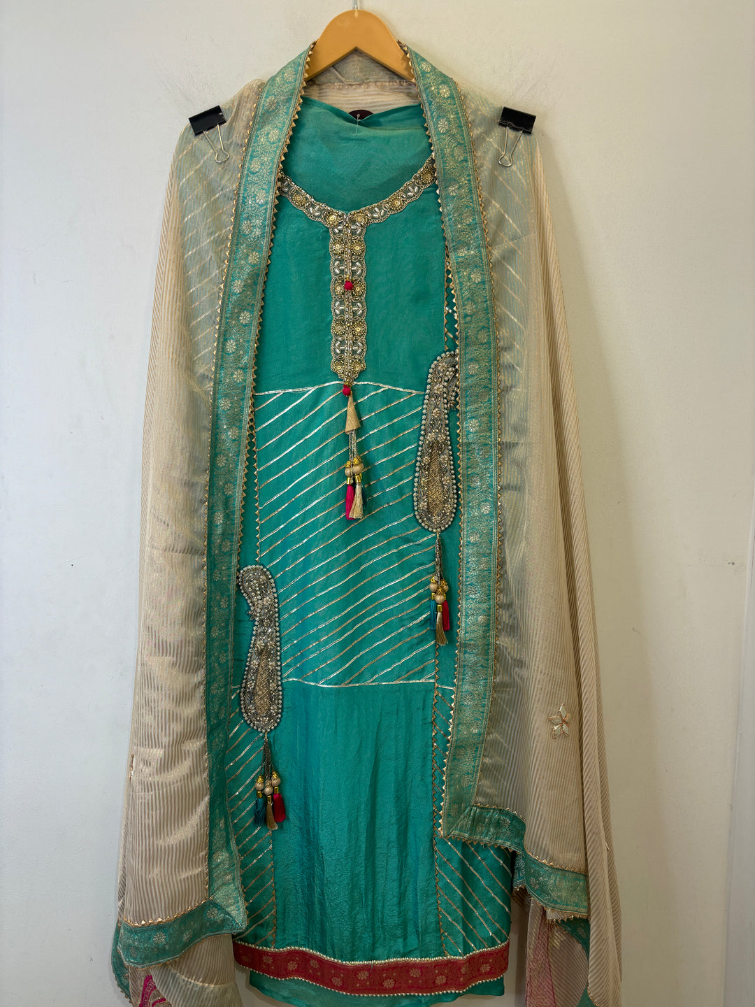 Viyana – Tissue Suit with Gota Highlights