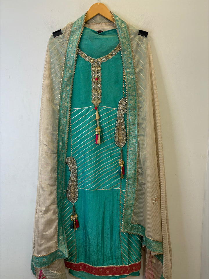 Viyana – Tissue Suit with Gota Highlights