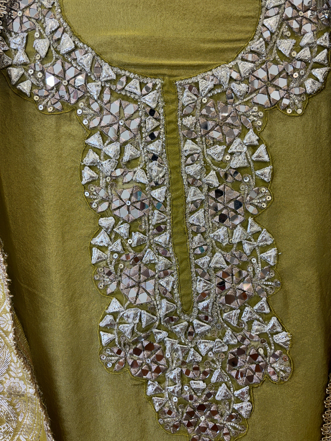 Maeryn – Tissue Suit with Banarasi Organza Dupatta