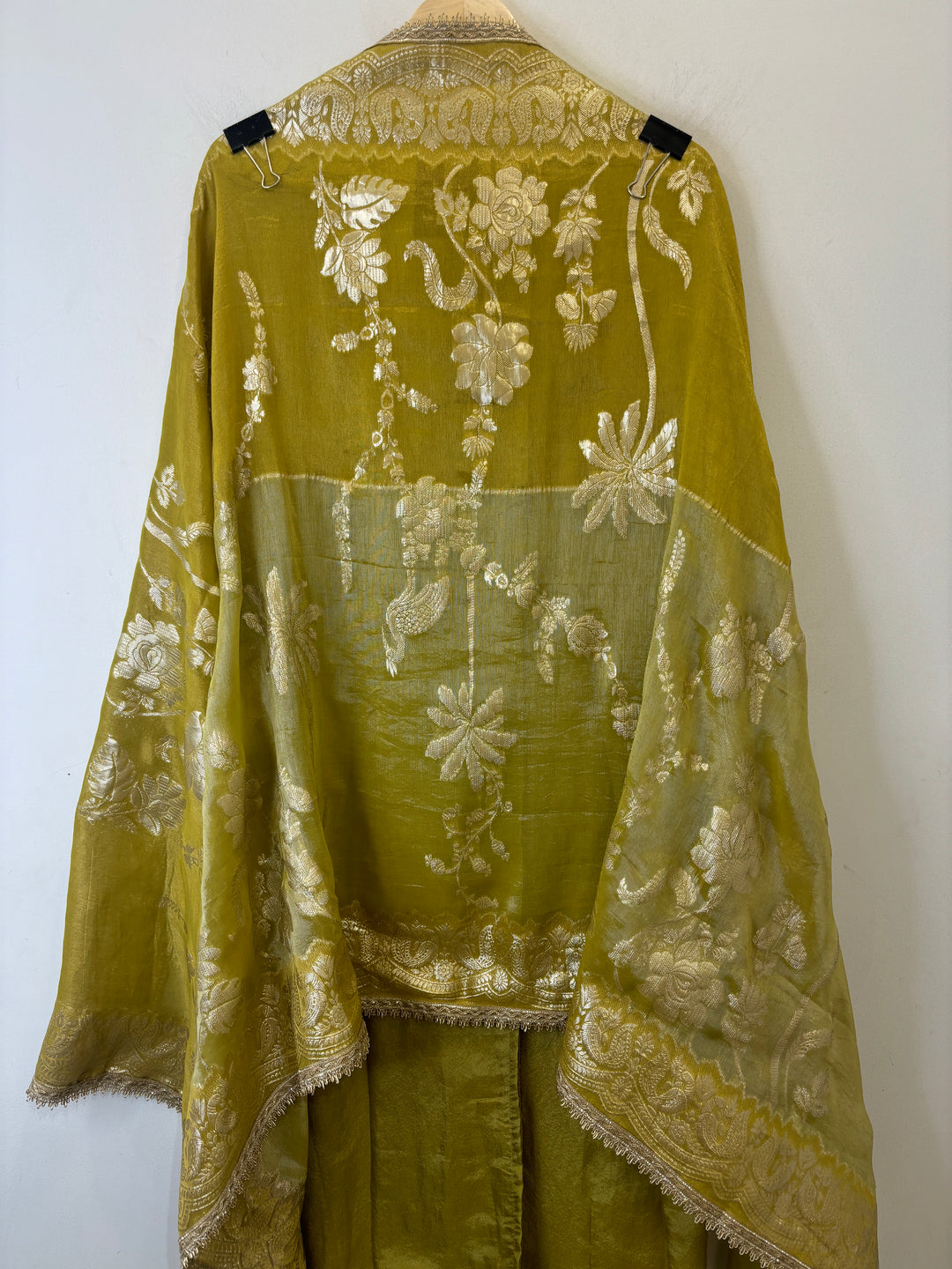Maeryn – Tissue Suit with Banarasi Organza Dupatta