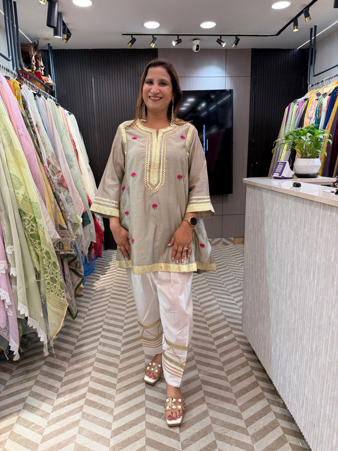 Zohra – Beige Mul Chanderi Gota Work Suit Set