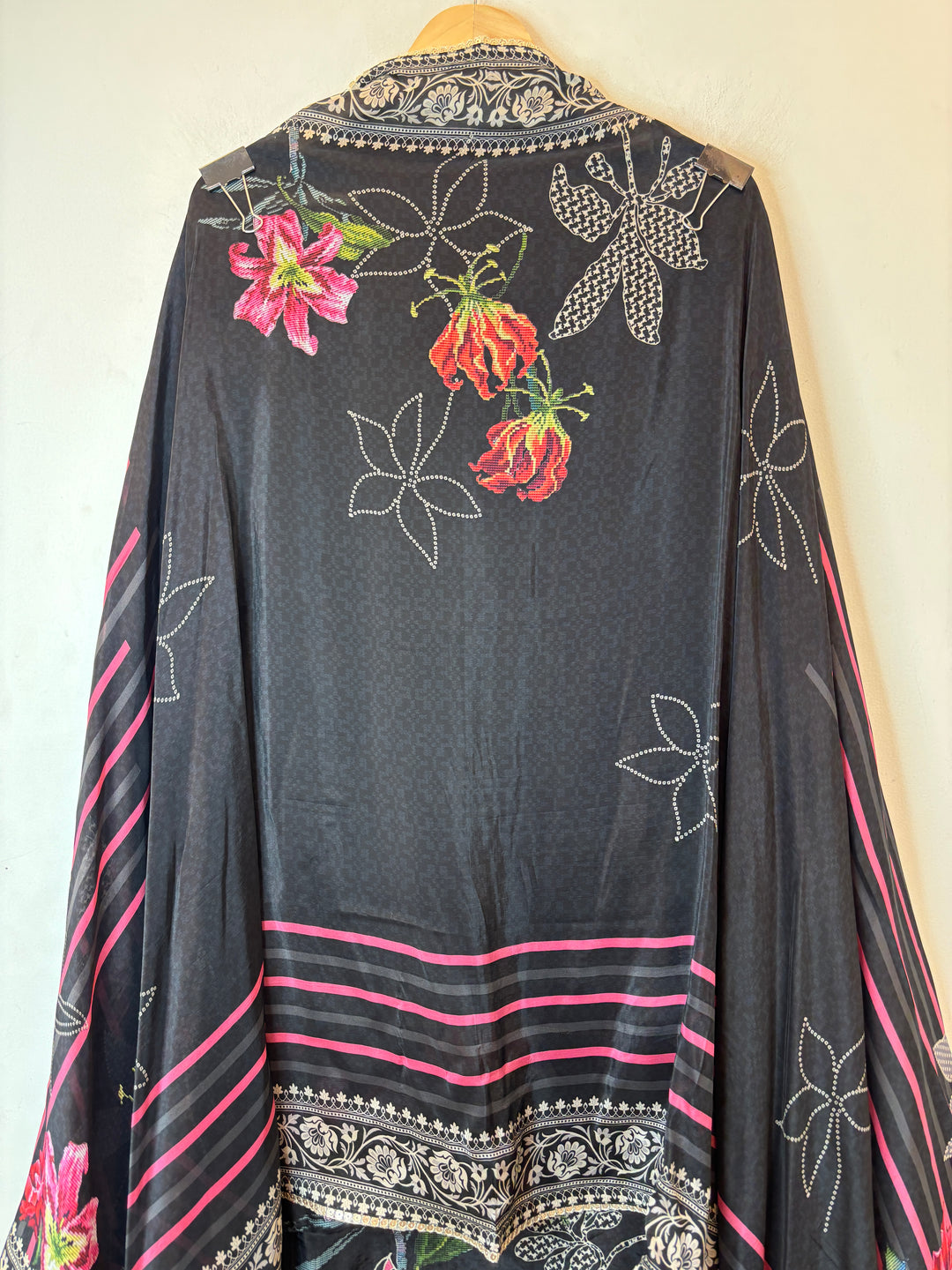 Zarmina – Black Silk Organza Digital Dori Suit