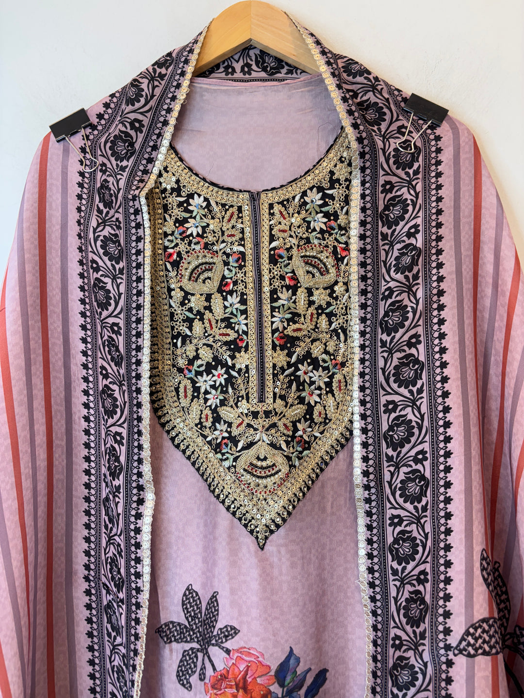 Zarmina – Pink Silk Organza Digital Dori Suit