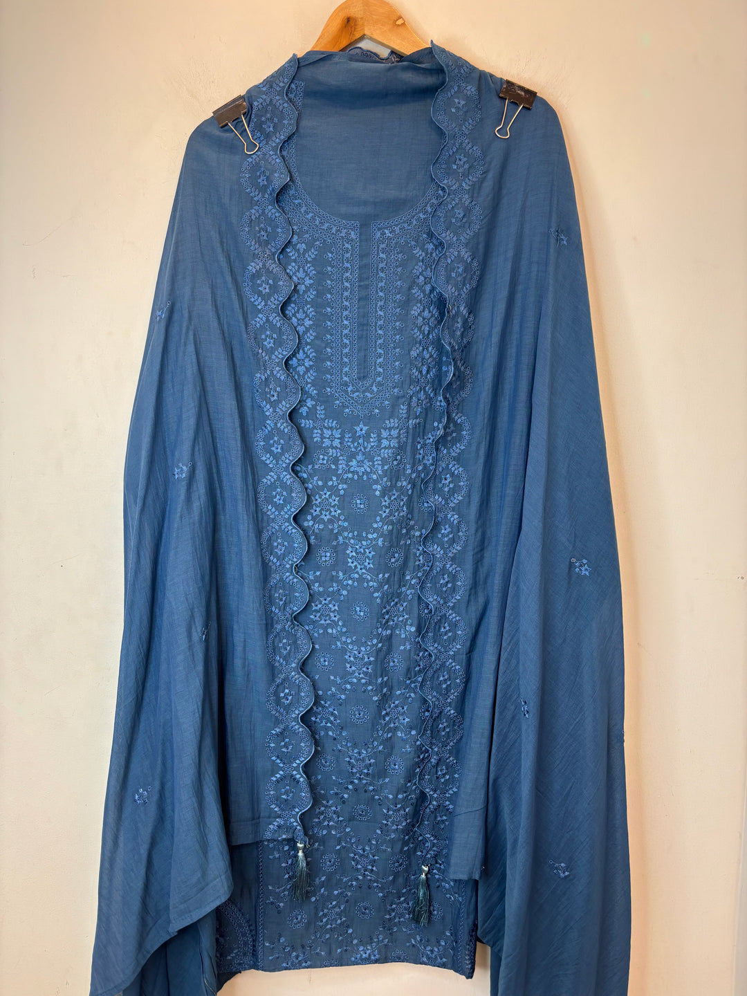 Zarvisha – Blue Mul Cotton Embroidered Cutwork Suit
