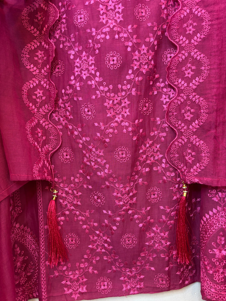 Zarvisha – Pink Mul Cotton Embroidered Cutwork Suit