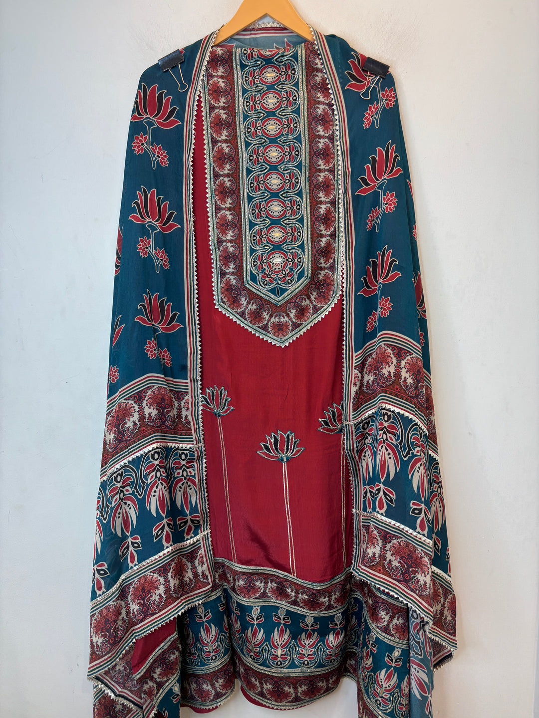 Floria – Maroon Crepe Printed Lace Suit