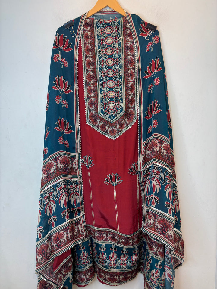 Floria – Maroon Crepe Printed Lace Suit