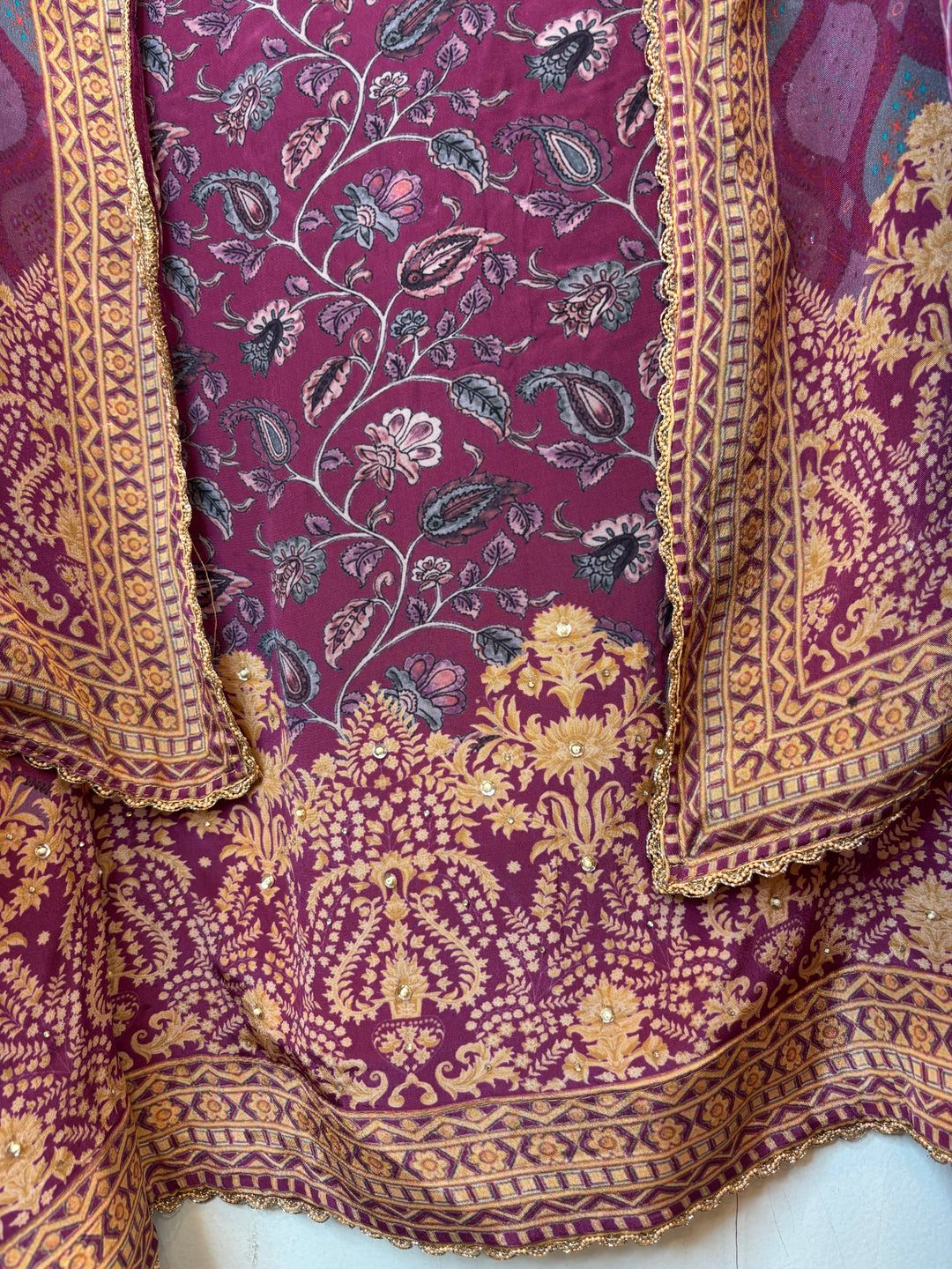 Zarellea – Pink Crepe Digital Pearl Suit