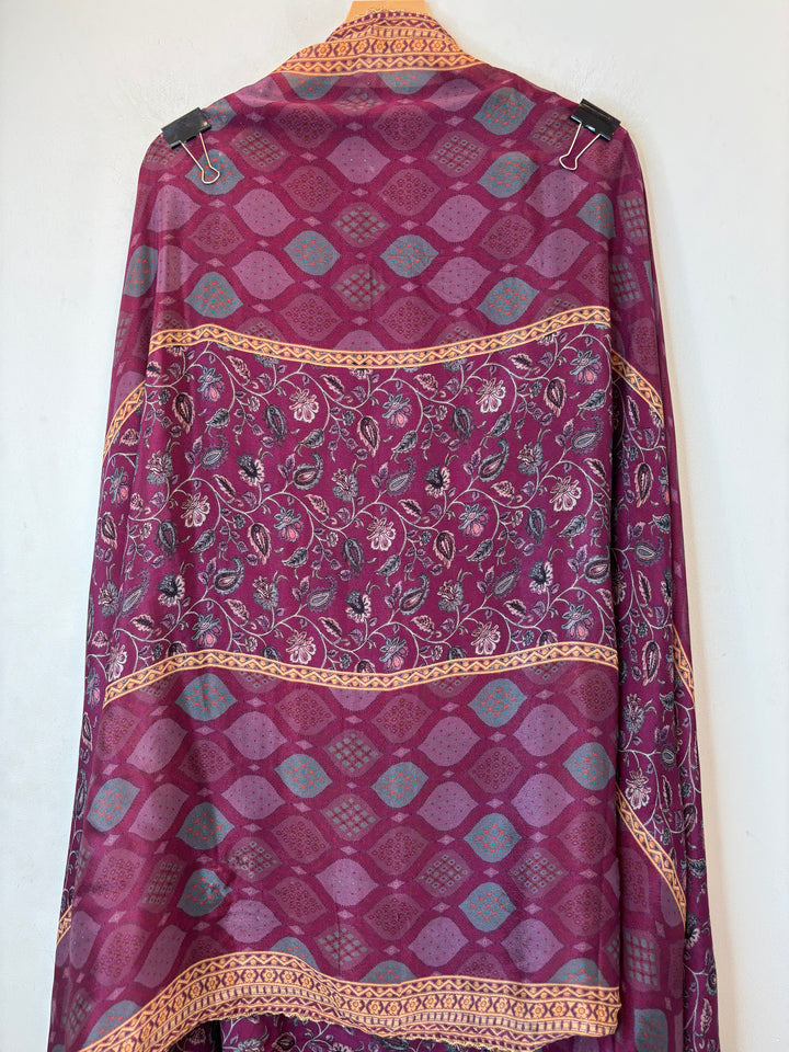 Zarellea – Pink Crepe Digital Pearl Suit