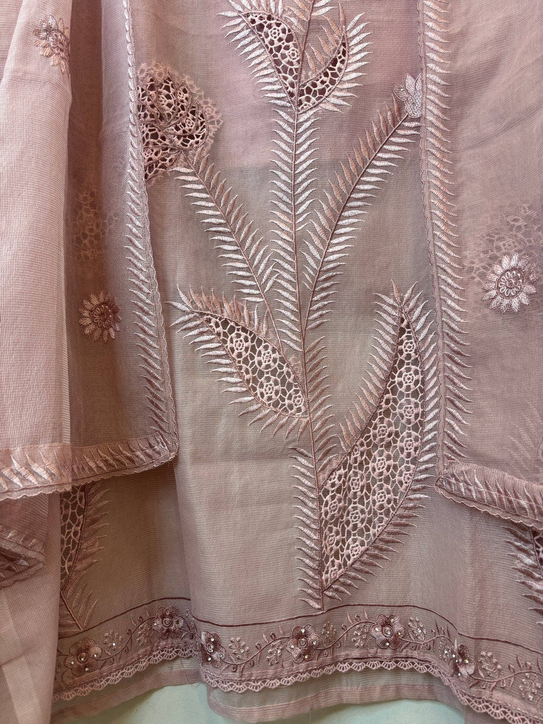Kavira – Pink Kota Thread Appliqué Suit