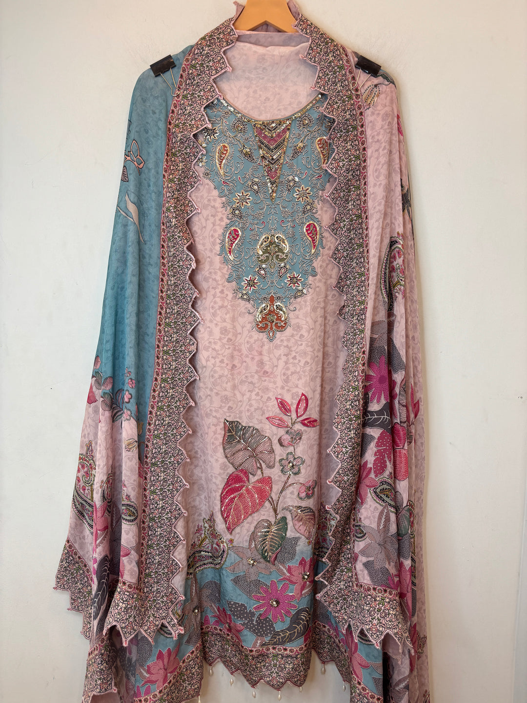 Zivara – Crepe Cutwork Handwork Suit
