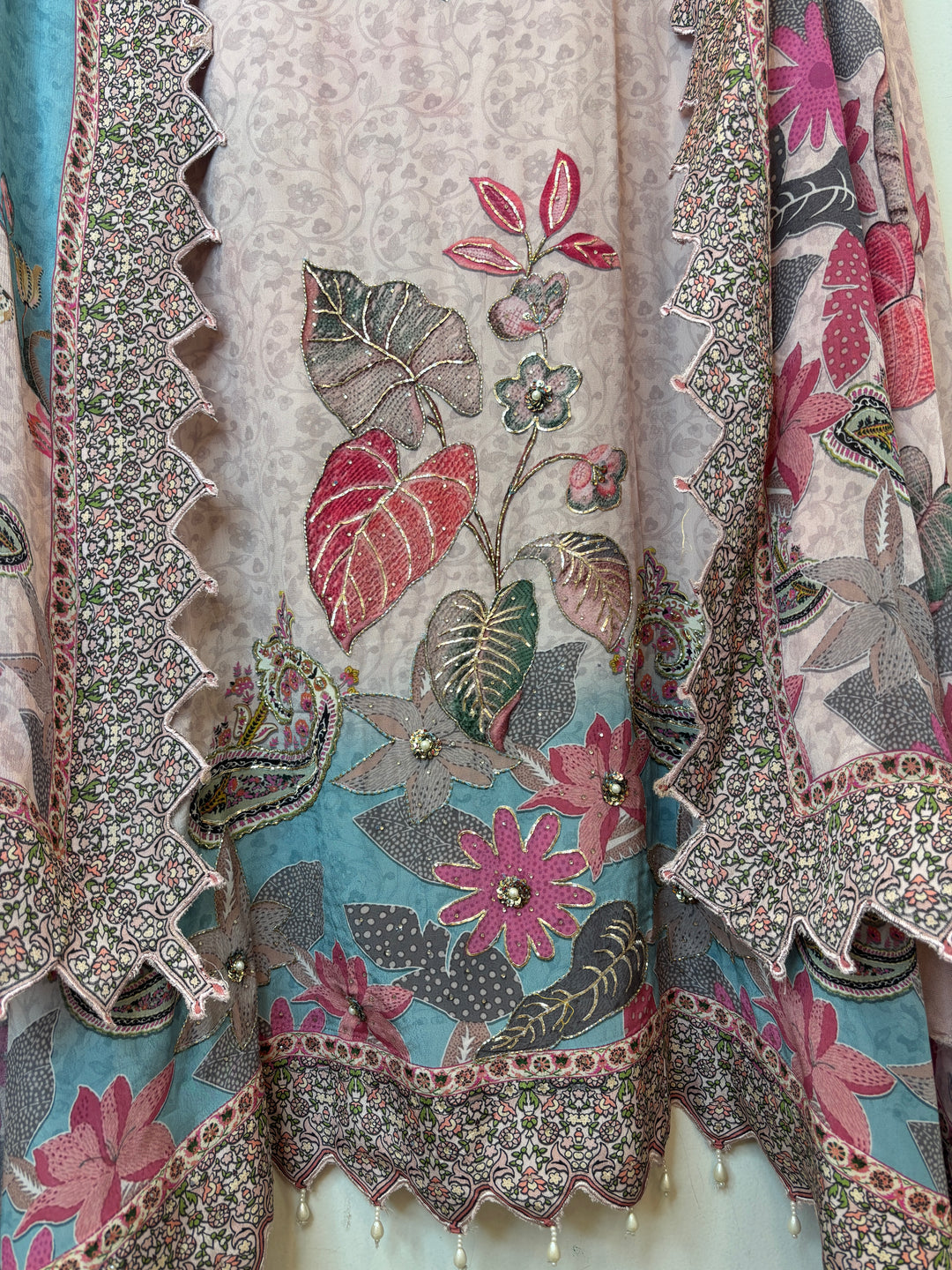 Zivara – Crepe Cutwork Handwork Suit
