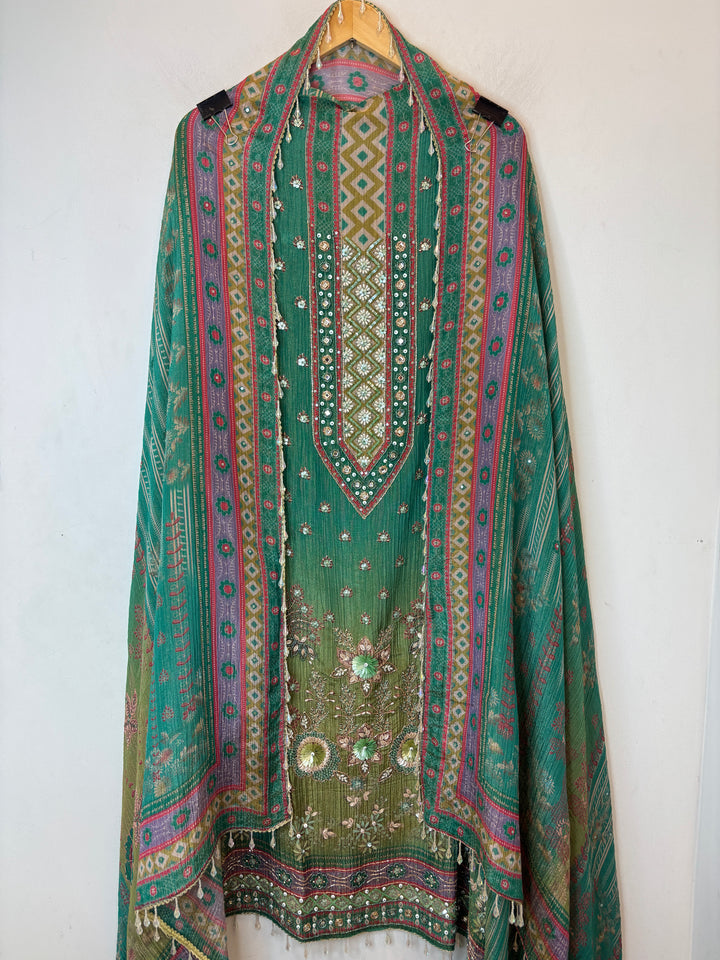 Kundara – Green Crushed Tissue 3D Kundan Suit