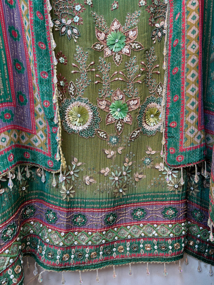 Kundara – Green Crushed Tissue 3D Kundan Suit