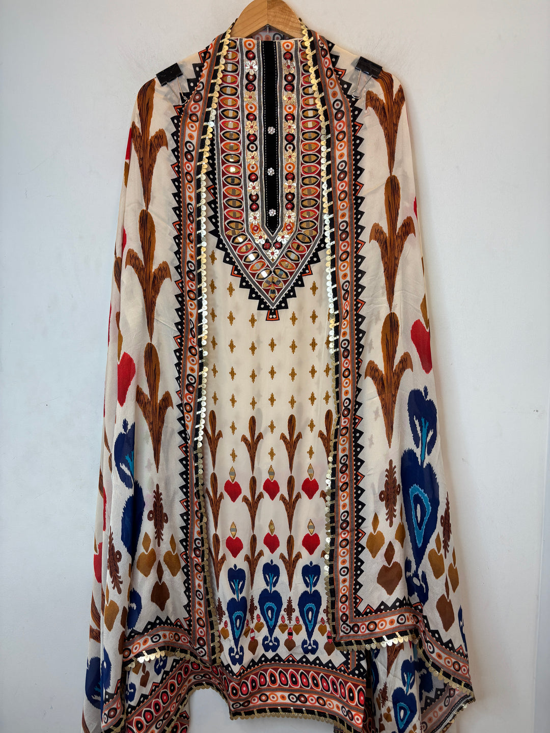 Ikkara – Beige Crepe Ikkat Mirror Suit